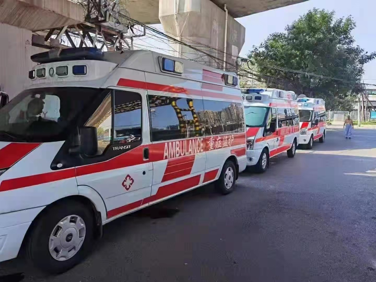 兴义市救护车出租